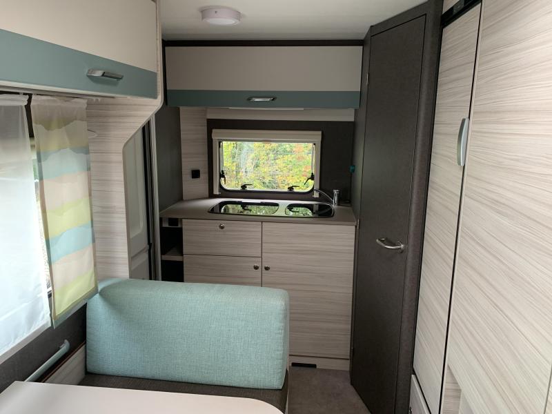 Dethleffs C'Joy 420 QSH Mover/Luifel/Voortent  foto: 4