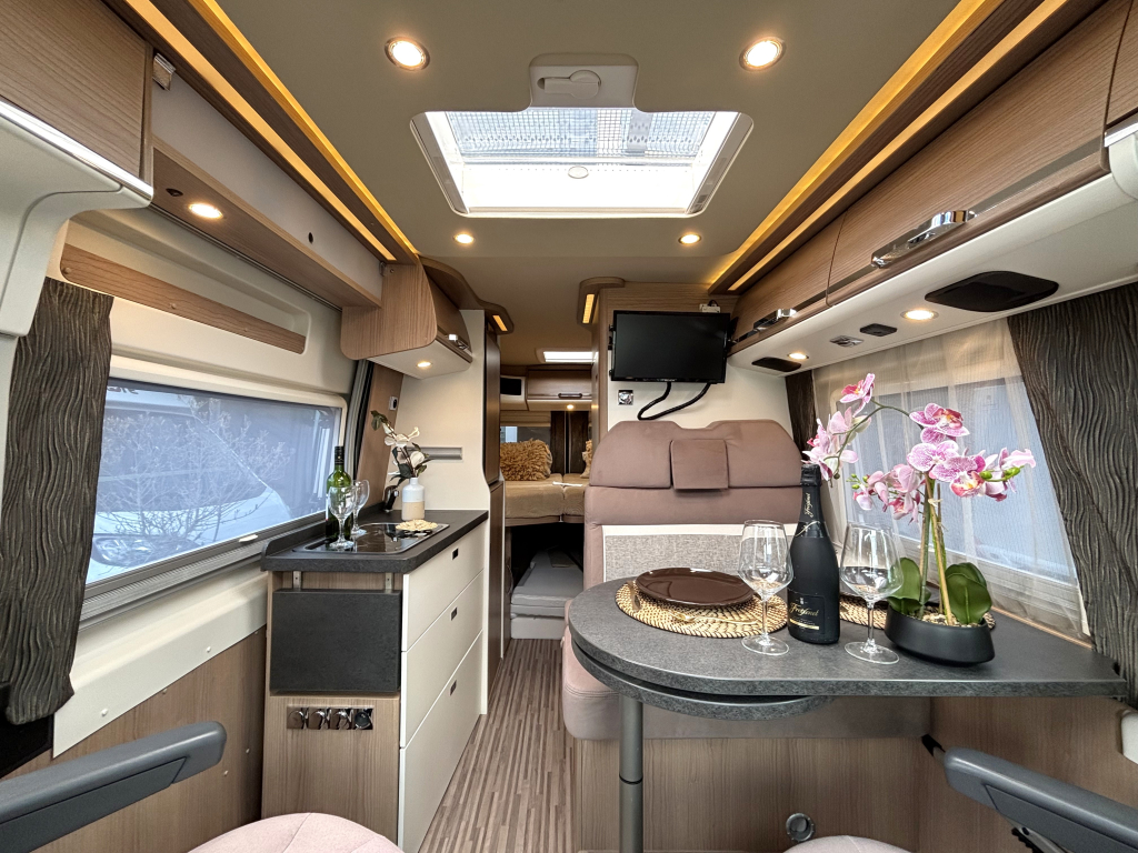 Carthago Malibu Van Charming GT 600 DB AUTOMAAT ENKELE BEDDEN 5.99M EURO 6 foto: 17