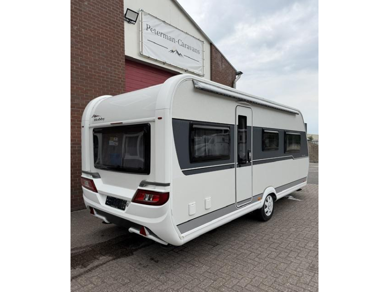 Hobby De Luxe 540 UFF Incl. Mover en Airco  foto: 2