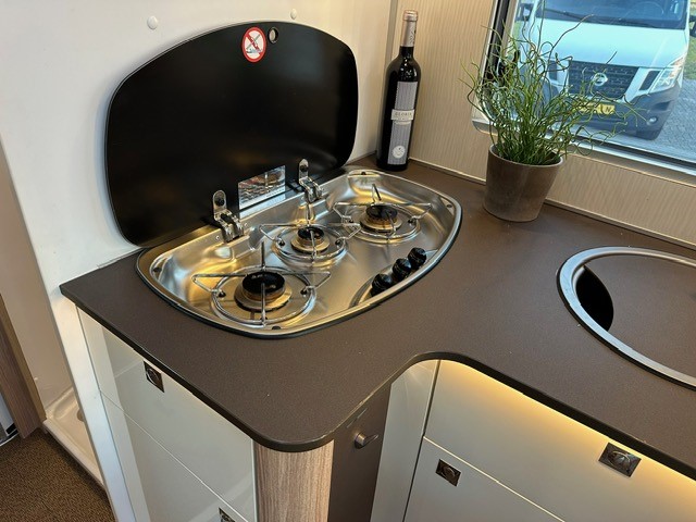 Bürstner Delfin T 732 G foto: 10