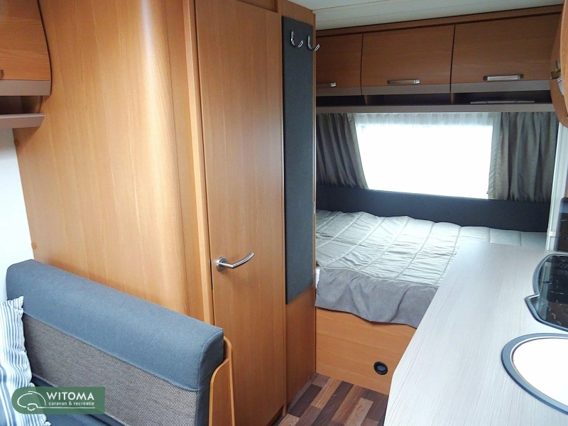 Toldo de avance Knaus Sport 420 QD foto: 3