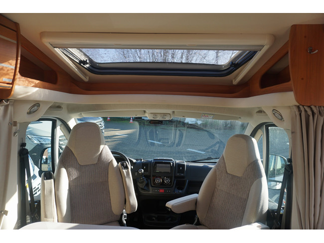 Hymer Exsis Van 374 foto: 10