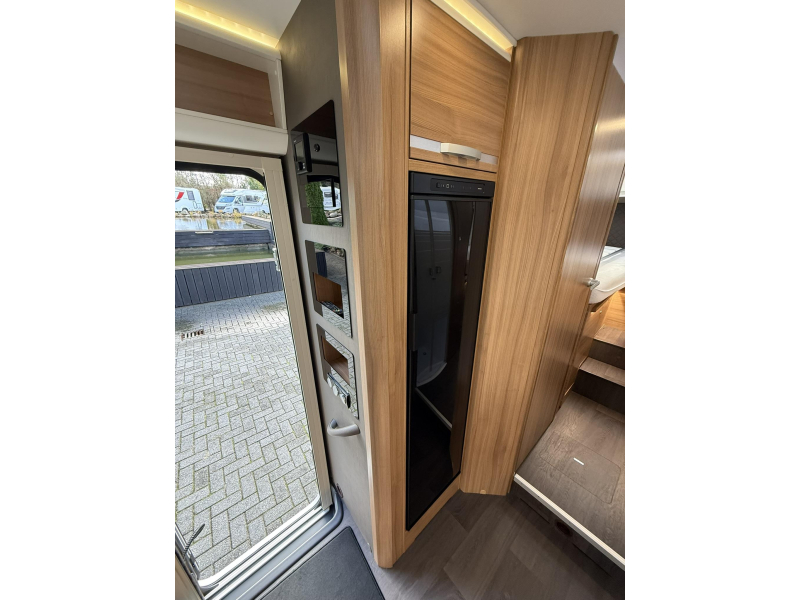 Adria Coral XL Plus 670 SL - FAMILIECAMPER  foto: 17