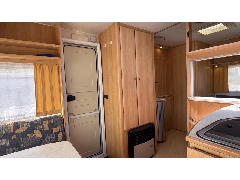 Home-Car Racer Spirit 45 frans bed rondzit toilet  foto: 9