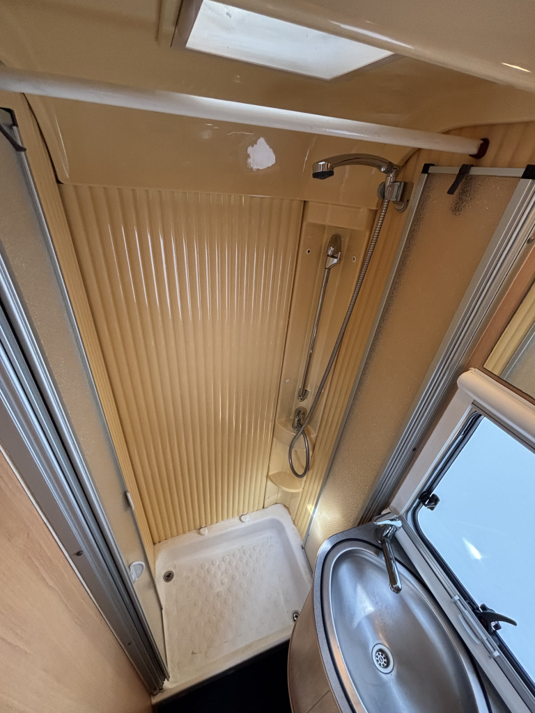 Tec ROTEC HEFBED + RONDZIT AIRCO GPL FIAMMA SERRURES photo : 8