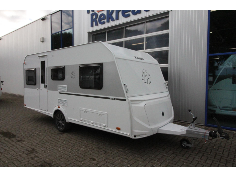 Knaus Sport 460 EU Camas individuales y techo de GFK! foto: 2