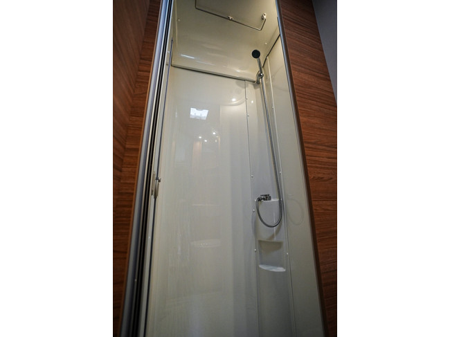 Weinsberg CaraSuite 650 MF verwacht foto: 11