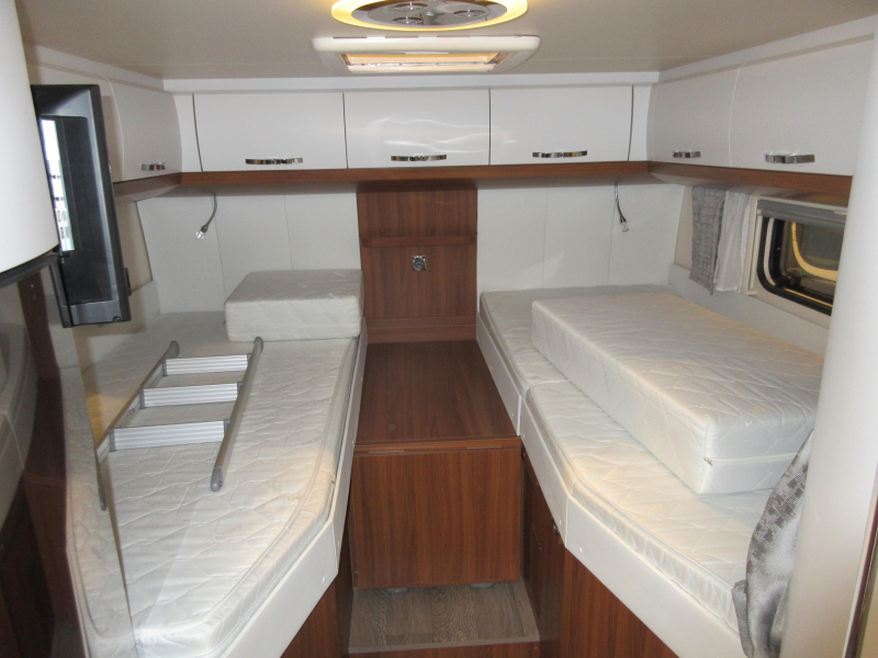 Hobby Optima De Luxe 65 GE AUTOMAAT ENKELE BEDDEN  foto: 4