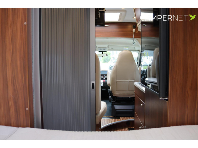 Adria TWIN 600 SPT Multijet 150pk | Omvormer | Luifel | Trekhaak | Bearlock | Fietsendrager | Dwarsbed | LED TV | Parkeersensoren acht foto: 17