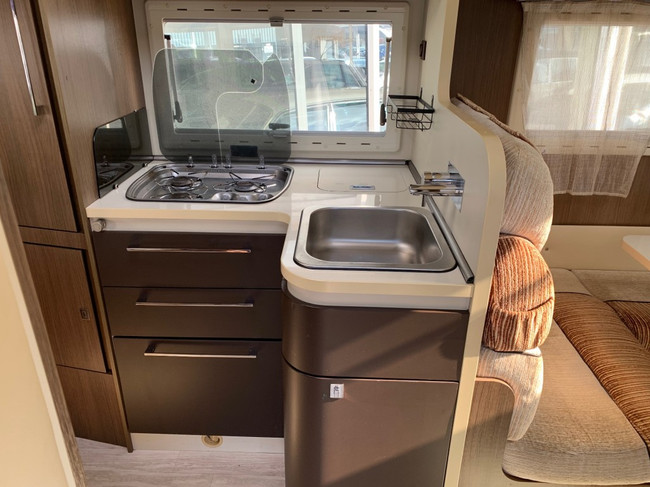 ROLLER Team T-line 255 Drop-down bed Air conditioning Cruise Air suspension 6 berths photo: 20