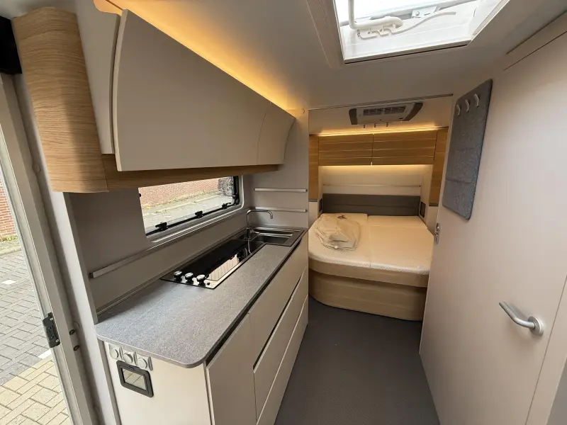 Adria Adora 593 UP BOMVOL MET OPTIES  foto: 8