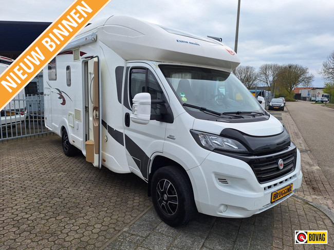 Eura Mobil Profila RS 720 QB QUEENS BED + LIFT BED