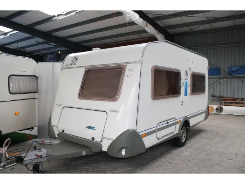 Knaus Azur 400 TS  foto: 2