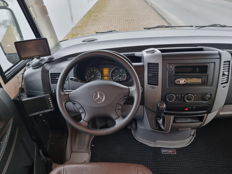 Rapido M 891 Mercedes - Automatik Foto: 9