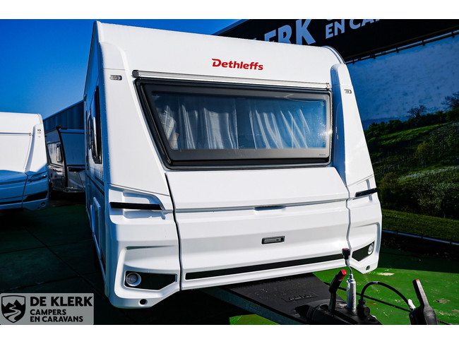 Dethleffs CAMPER 460 EL Christmas Special foto: 3