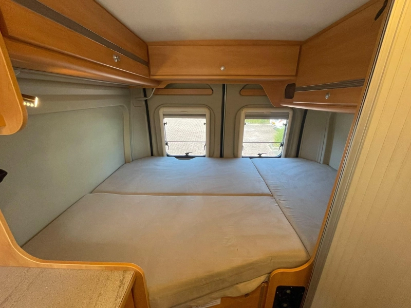 Pössl Roadcamp R 540 Compact 70000 km Airco  foto: 10
