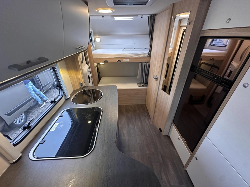 Sunlight A72 6-Persoons Fiat 130PK  foto: 8