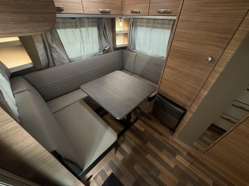 Weinsberg CaraOne Edition HOT 480 EU enkele bedden | A69  foto: 7