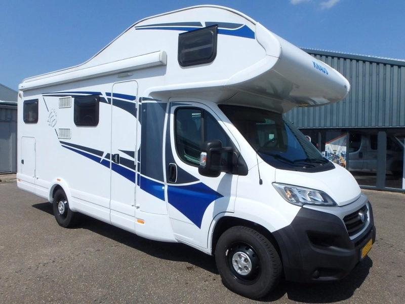 Knaus L!VE Traveller 600 DKG  foto: 2