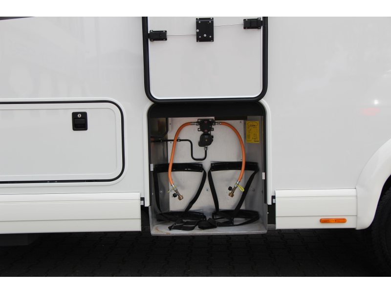 Carthago C-Tourer I 149 LE Single beds Pull-down bed photo: 15