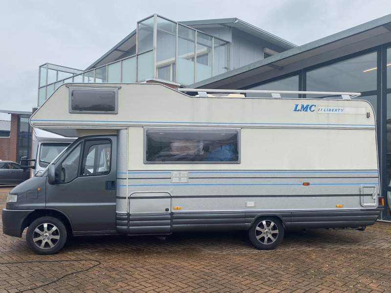 LMC Liberty 6 Slaapplaatsen/AIRC  foto: 1