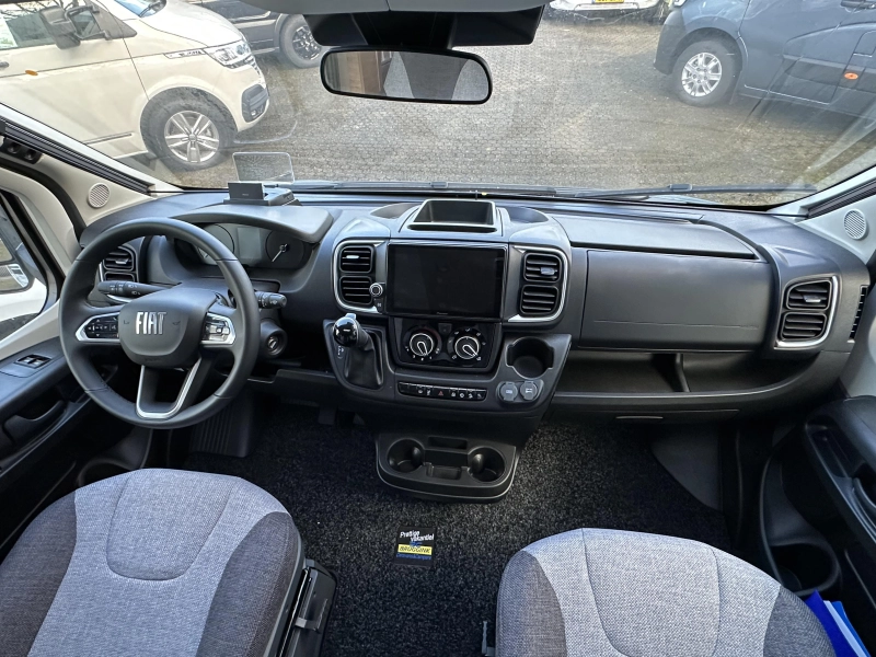 Knaus L!ve Wave 650 MF AUTOMATIK + HUBBETT Foto: 15