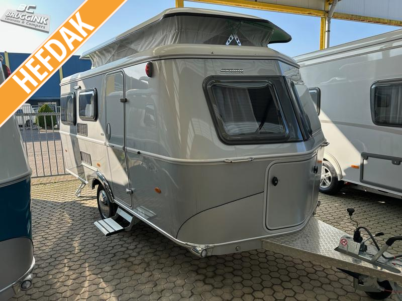 Eriba Touring 530 DWARS BED HEFDAK LEGEND 