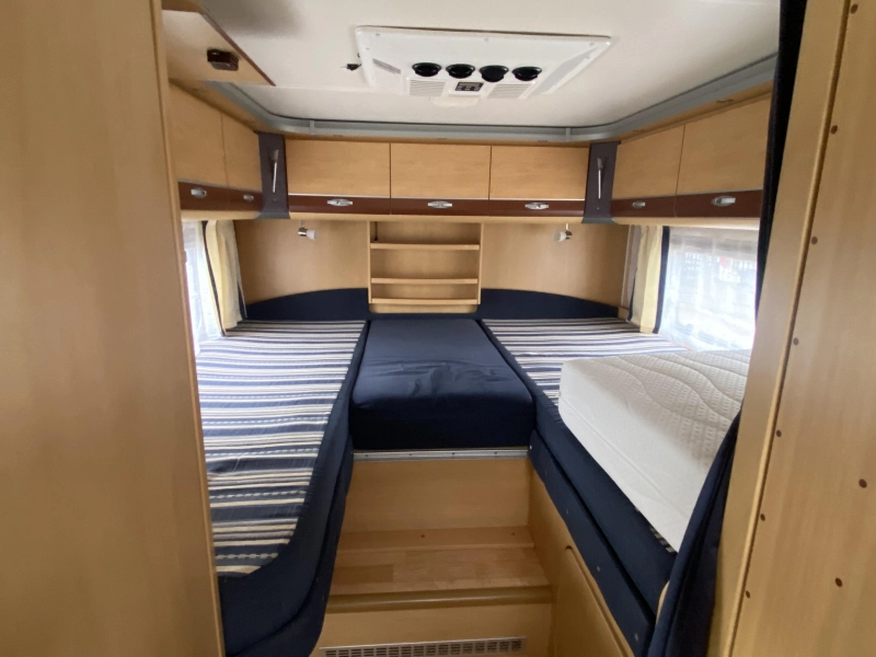 Dethleffs Advantage 6611 T Einzelbetten VOLL Klimaanlage Foto: 19