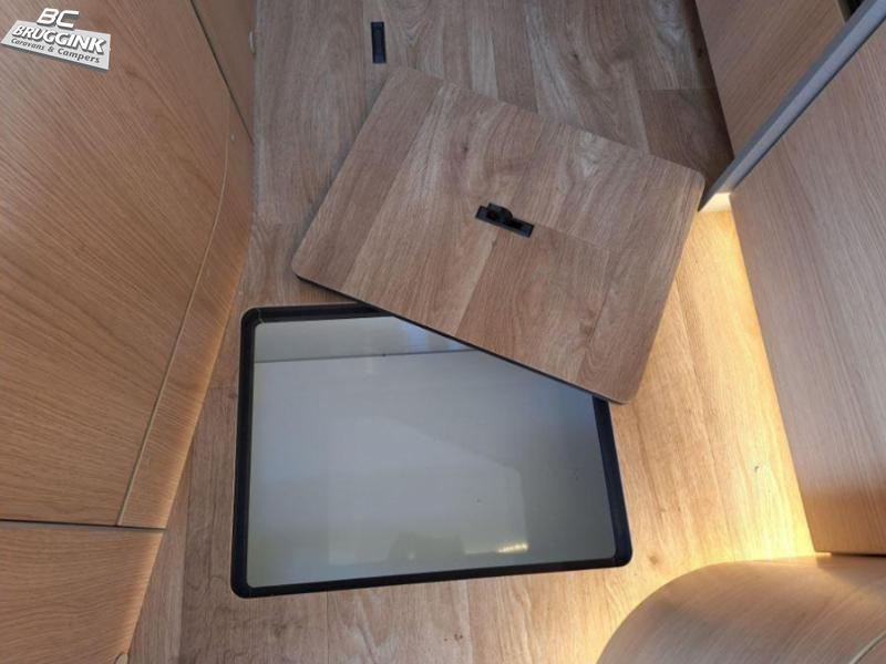 Hymer B-MC I 600 ENKELE BEDDEN + HEFBED  foto: 13