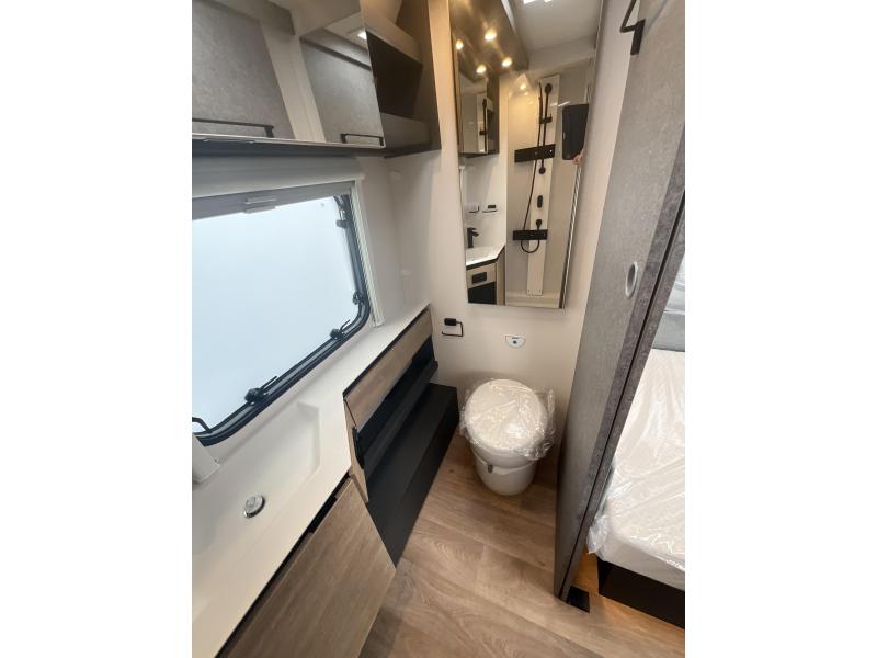 Dethleffs Beduin Scandinavia 550 BET ENKELE BEDDEN-DOUCHE  foto: 12