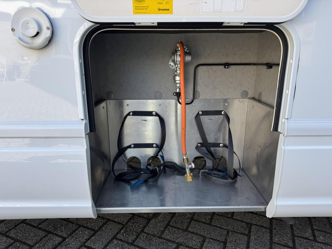 Dethleffs Pulse I 7051 GT-Line DBM Queensbed Als nieuw foto: 7
