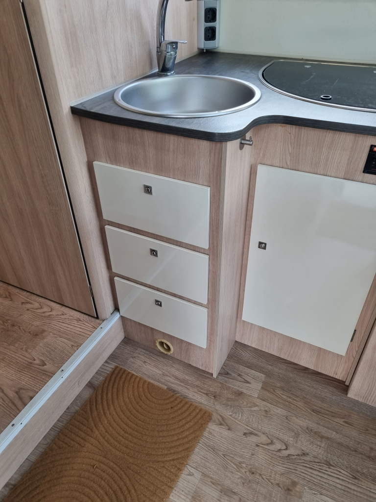 PLA Happy 397 Automatik Queensbett HPC Nivelliersystem 4.4 t Foto: 25