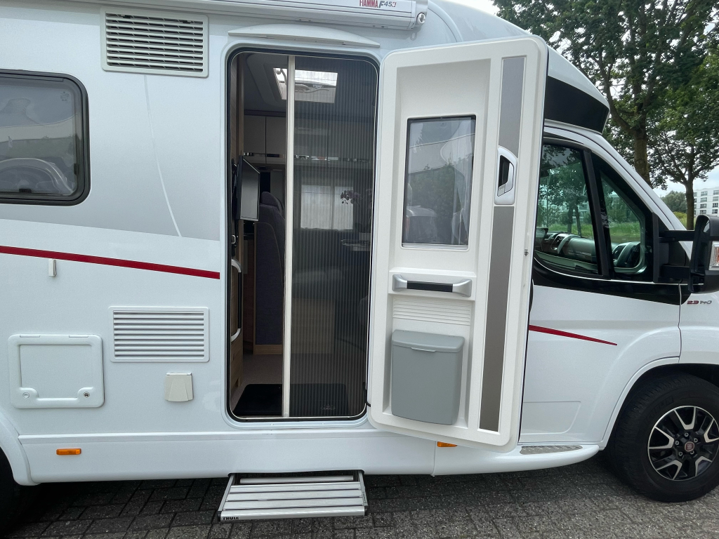 Dethleffs GLOBEBUS T6 GT CAMA QUEEN AUTOM&Aacute;TICA 6.99M foto: 4
