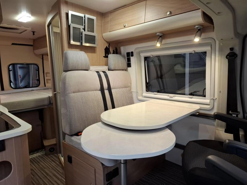 Adria Twin 600 Sunliving 130PK Solar  foto: 18
