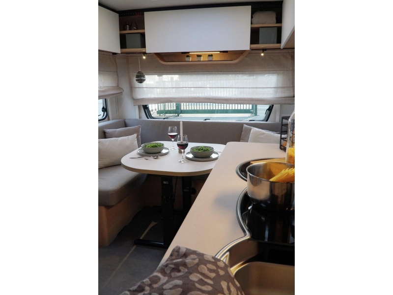 LMC Style 440 D modelo 2027, cama francesa foto: 41