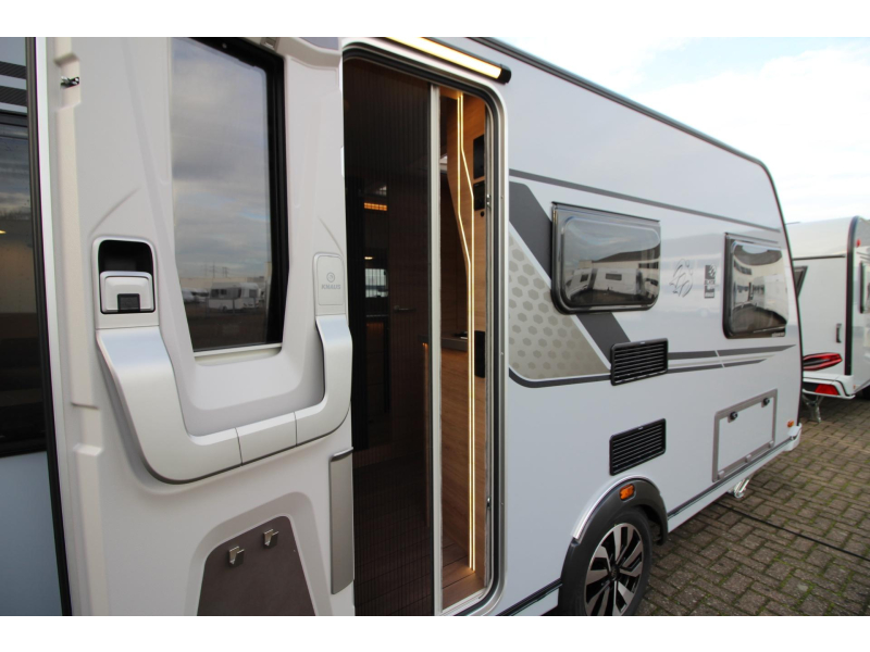 Knaus Sudwind Black Selection 460 EU AIRCO AKTIE JULI MAAND  foto: 22