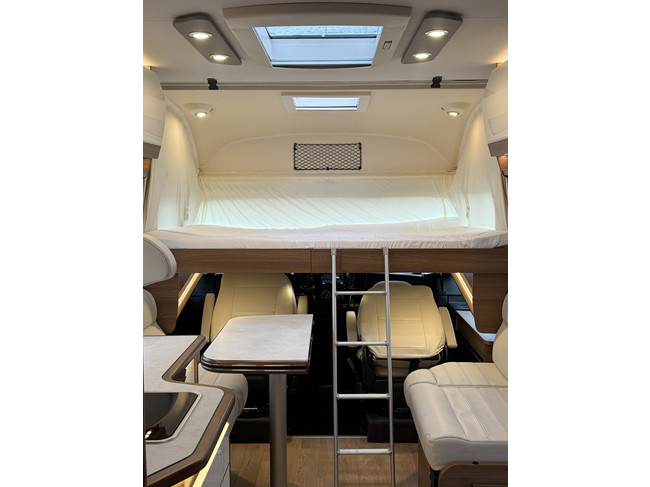 RAPIDO 896 F 160 PK face to face slechts 12.000 dkm Queensbed+hefbed luifel 2x tv camera grote garage dakairco Truma hordeur foto: 21