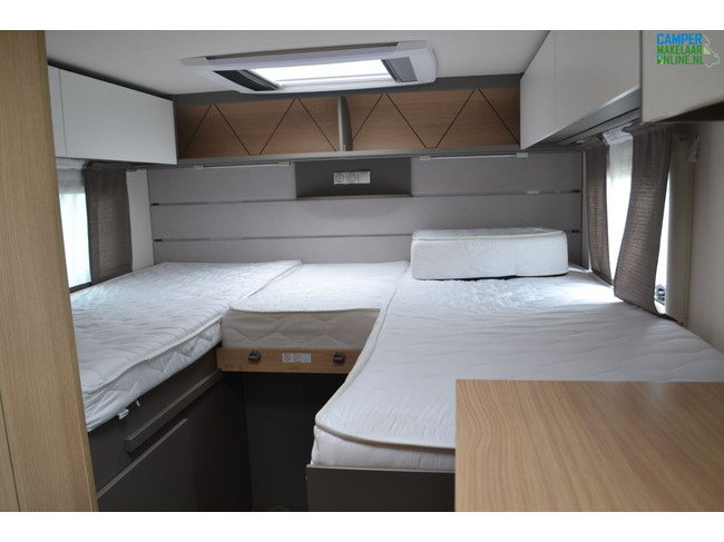 LMC Tourer Lift 664G foto: 14