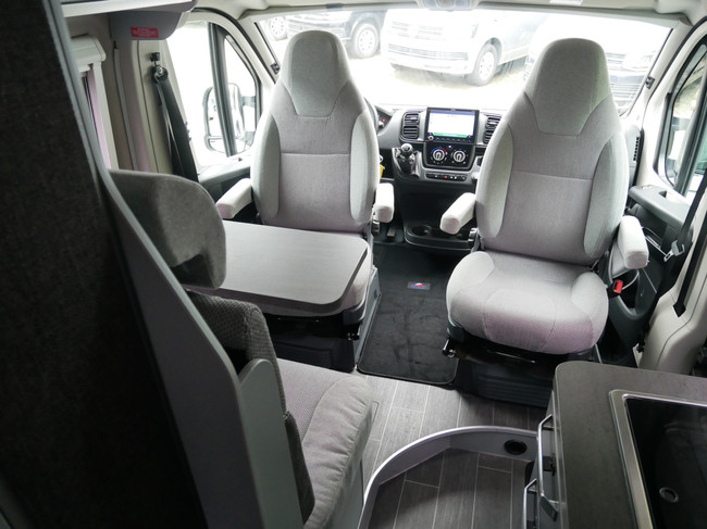 Weinsberg CaraTour, 5.40 Meter Buscamper, Slaaphefdak, 4-Persoons!!! foto: 7