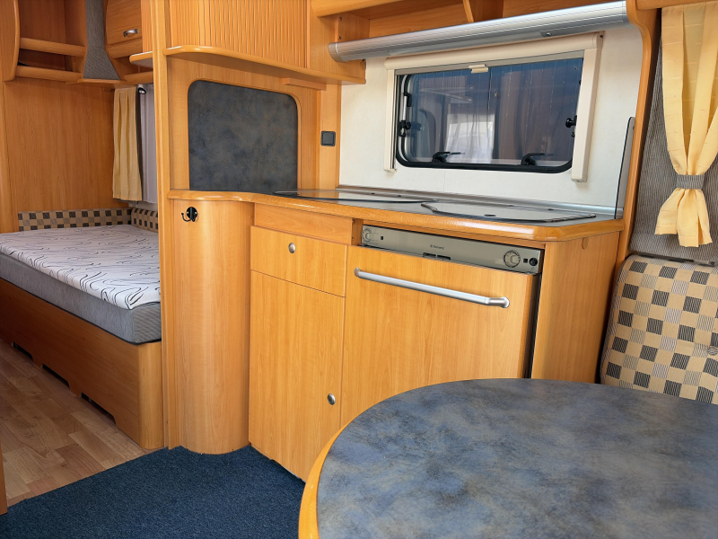 LMC Munsterland 520 HTE Mover/Luifel  foto: 6