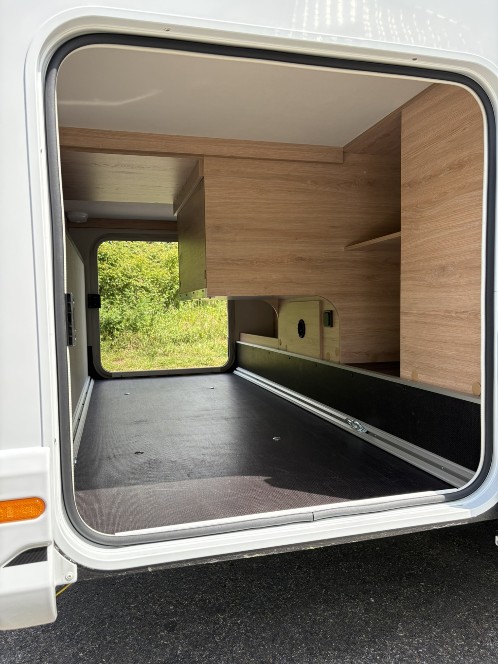 Knaus LiveTI 650 MEG Platinum Selection foto: 22
