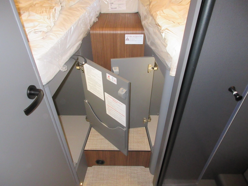 Hymer B-MC I 680 SLC dubbele bodem  foto: 11