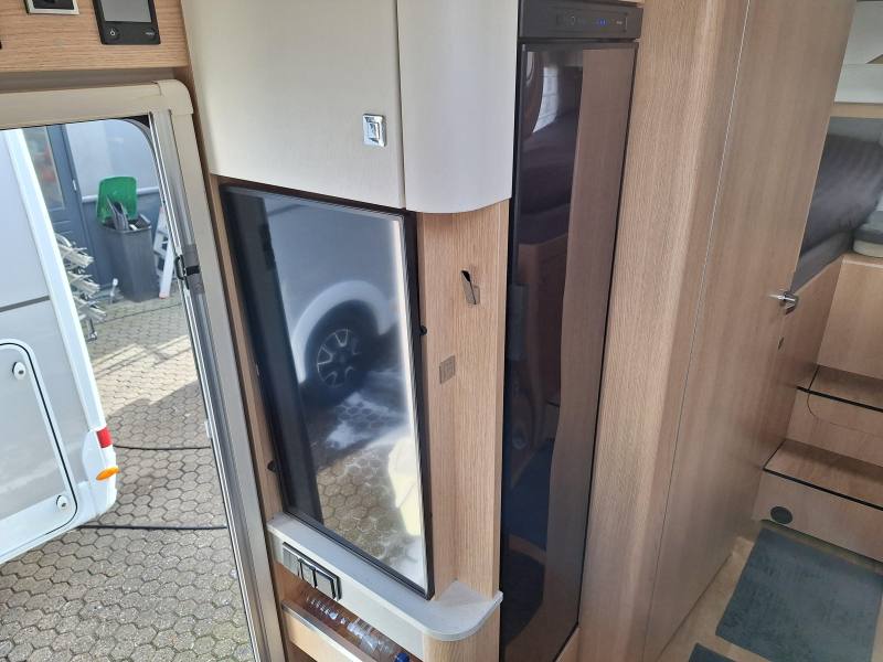 Hymer BMC-I 680 -5 PERSONAS-FULL OPTIONS foto: 14