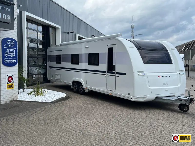 Adria Alpina 663 HT Queensbed - Model 2025 