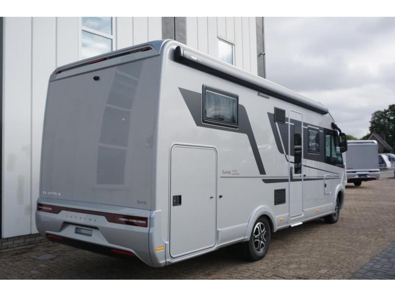 Adria Sonic Supreme 700 DL Automaat 180 PK  foto: 3