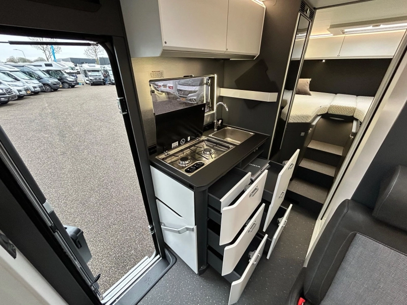 Adria Compact Max DL SL160pk Dieselkachel  foto: 10