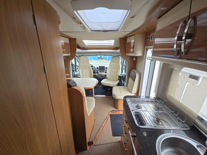 Hymer T 674 SL Star Edition 2010  foto: 14