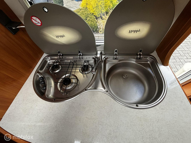 Hobby 500 KMFE STAPELBED treinzit vastbed voortent foto: 8