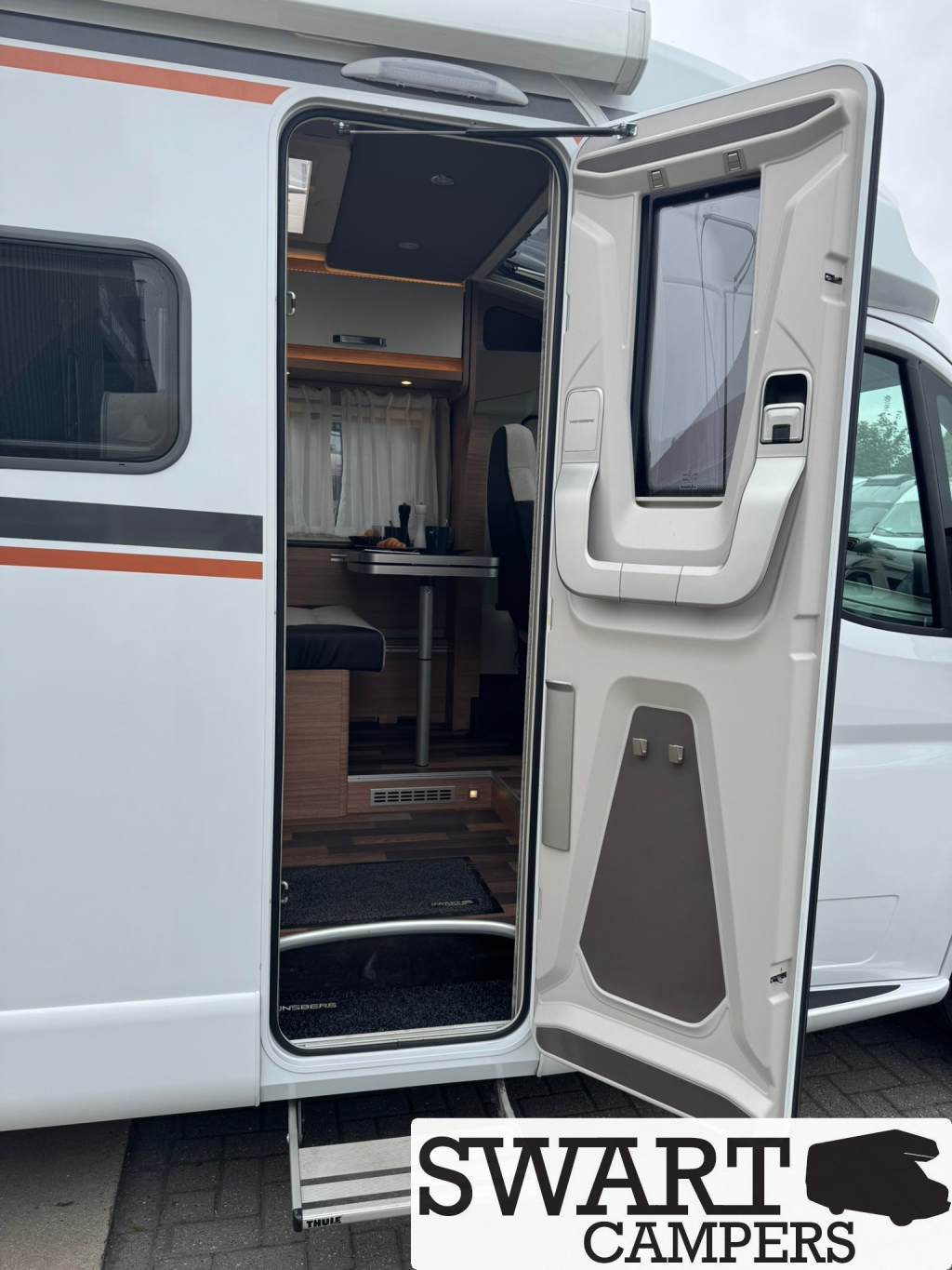 Weinsberg CaraCompact 600 MEG Edition [pepper] Automatik 180 PS L&auml;ngsbetten Foto: 20