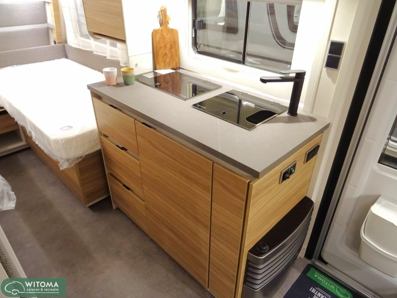 Dethleffs Nomad 460 EL € 8.304,- voordeel !  foto: 12